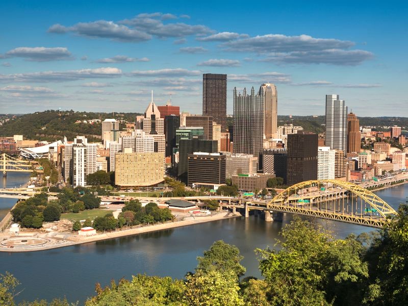 Pittsburgh: Cây cầu độc đáo, tòa nhà chọc trời ấn tượng. (Ảnh: Pgiam)