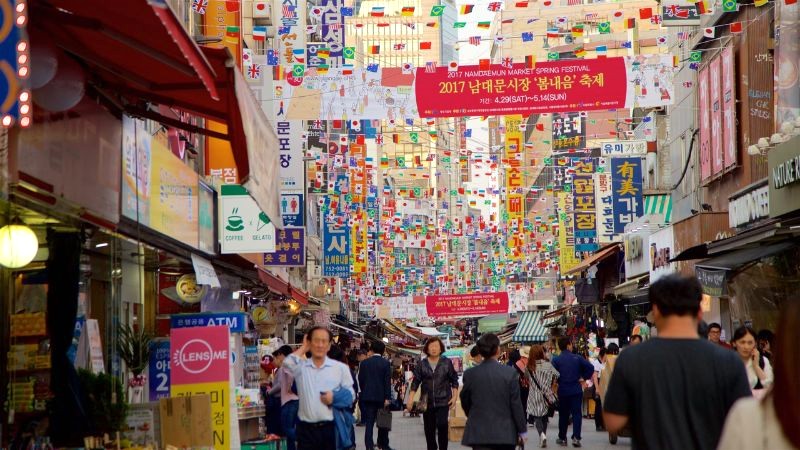 Chợ Namdaemun mùa đông giảm giá sốc! (Ảnh: expedia)