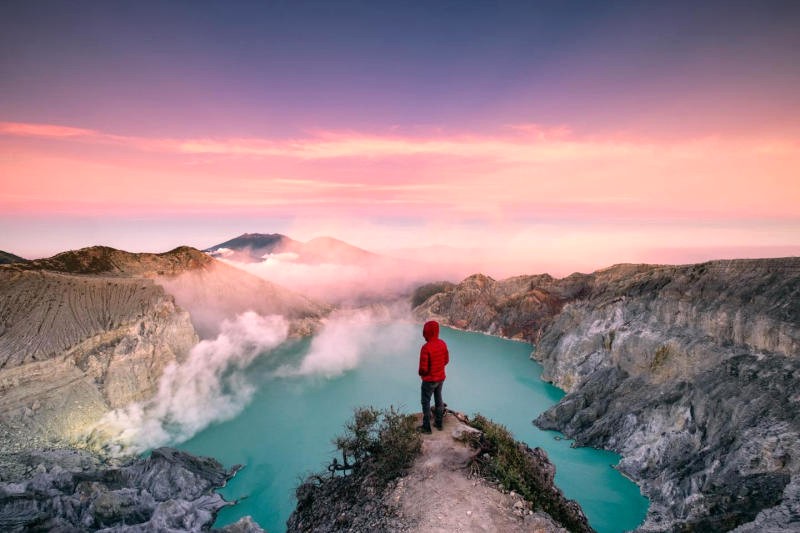 Kawah Ijen: Vẻ đẹp siêu thực sau hành trình gian nan. (Ảnh: Travel)