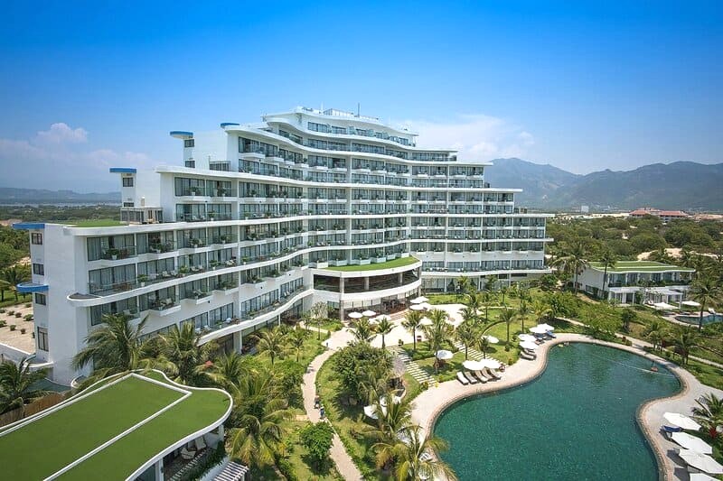 Riviera Cam Ranh - lựa chọn lý tưởng cho gia đình và bạn trẻ muốn nghỉ dưỡng yên bình.