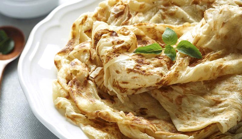 Roti Canai: Món ăn phổ biến ở Malaysia.