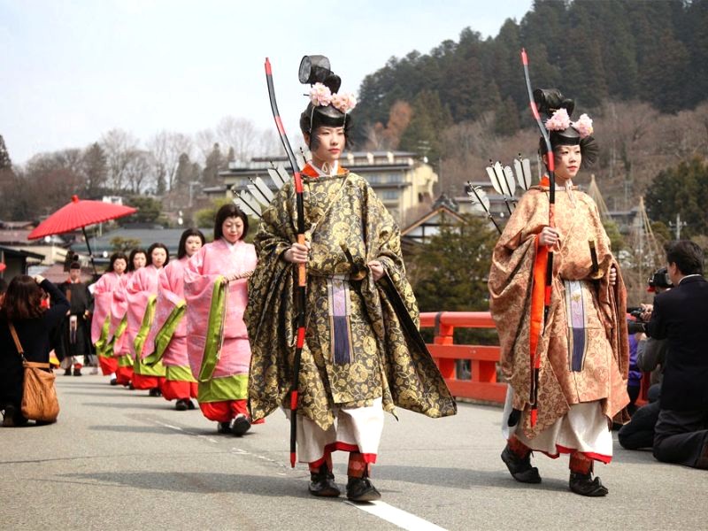 Sôi động cùng Golden Week tại Nhật Bản.