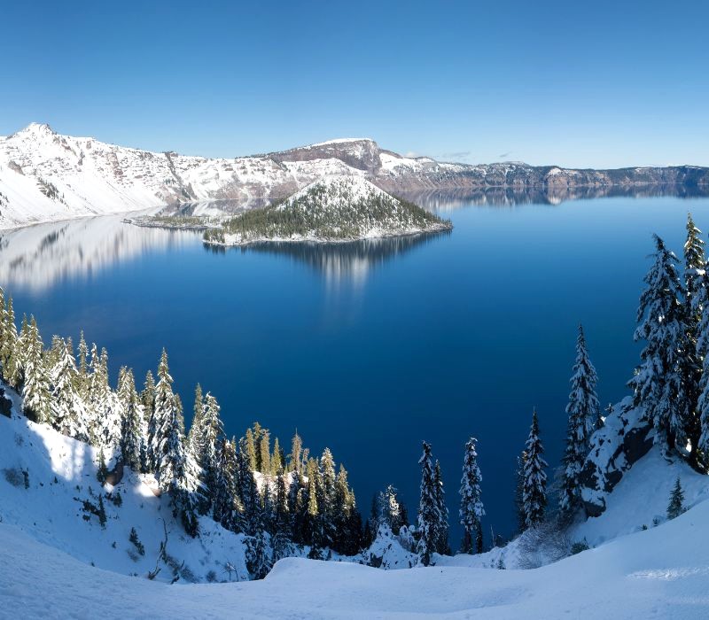 Hồ Crater ở Oregon là một kiệt tác thiên nhiên đẹp mê hồn. (Ảnh: Wikipedia)