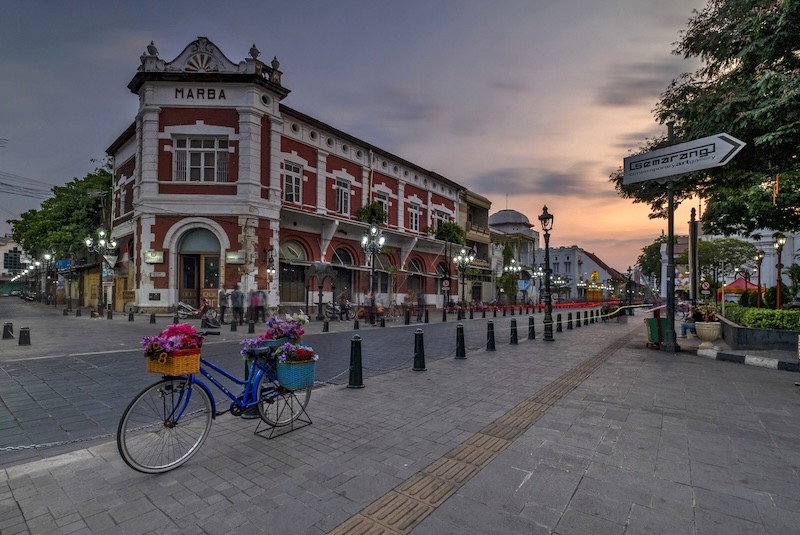 Du lịch Semarang: Nhiều lựa chọn phương tiện. (82 kí tự)