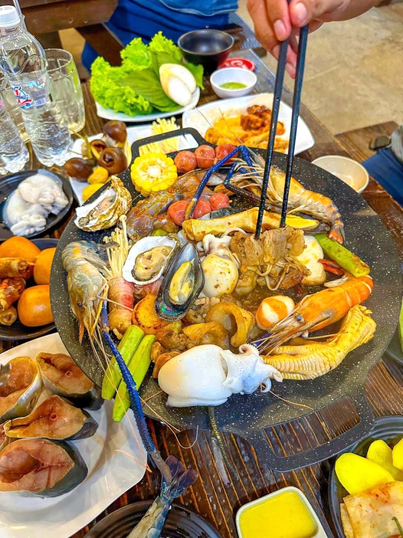 Nướng Kangz Buffet: Nguyên liệu tuyển chọn, chế biến tinh tế.