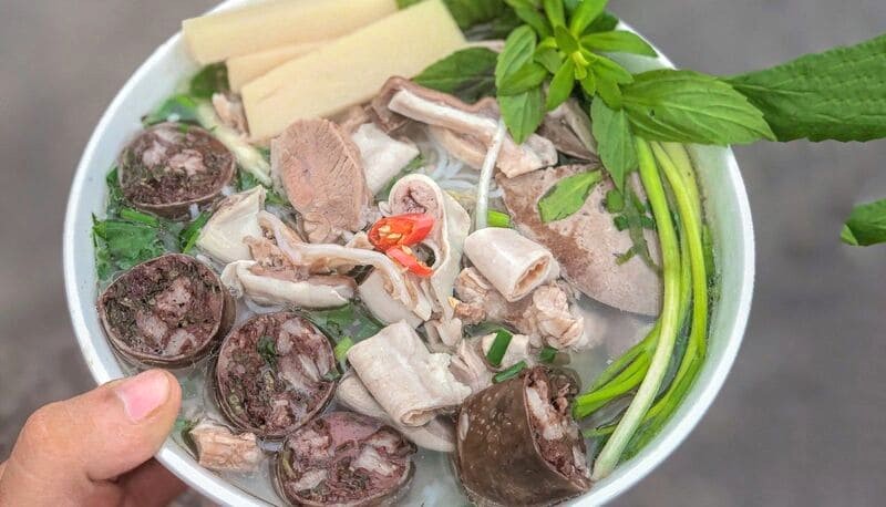 Bún lòng Văn Cao: Hương vị Hà Nội giữa lòng thủ đô.