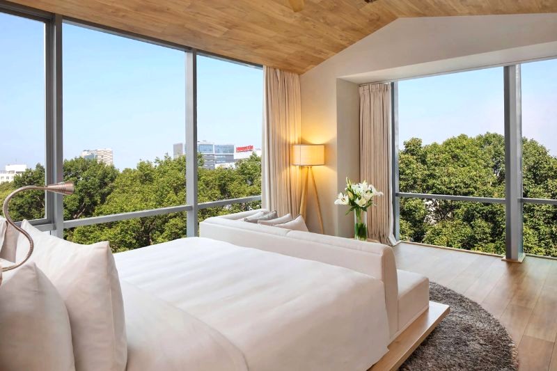 Suite góc 1PN, view đẹp, 2 mặt kính.