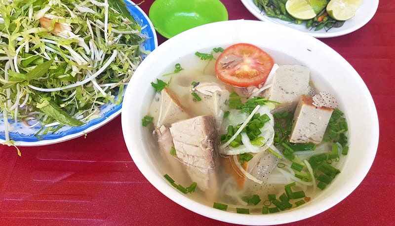 Bún cá Mịn: Ngon nổi tiếng Nha Trang.