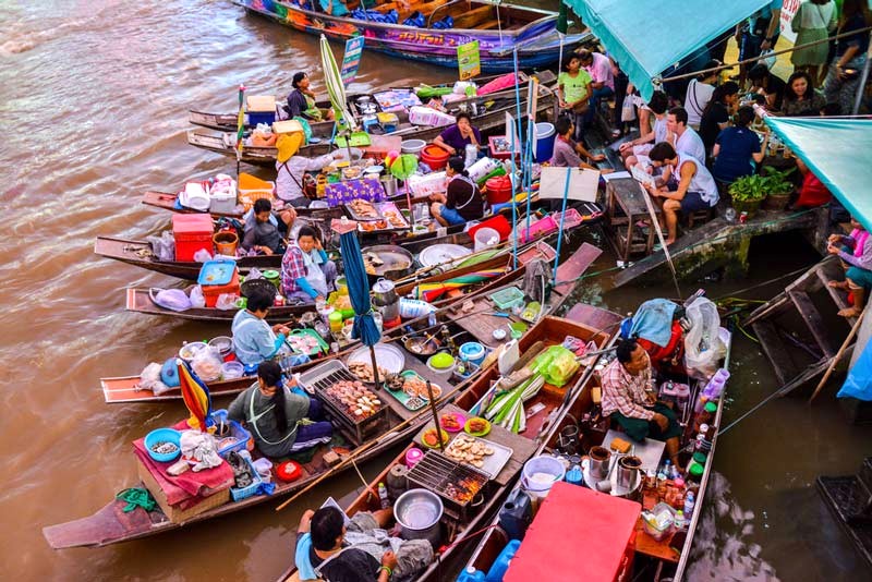 Chợ nổi Amphawa: thiên đường ẩm thực đường phố Thái Lan (Ảnh: everydaybangkokhostel)