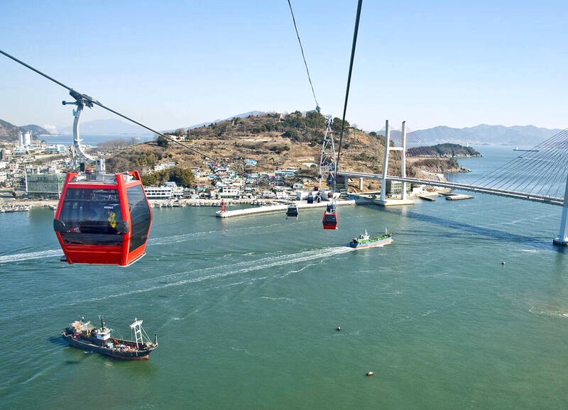 Biển Namhae mê hoặc du khách Yeosu. (Ảnh: pomag)