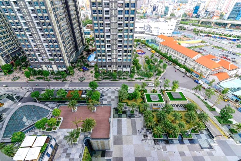 Từ Landmark 81 Skyview, Sài Gòn hiện ra tráng lệ. (Ảnh: Hotelmix)