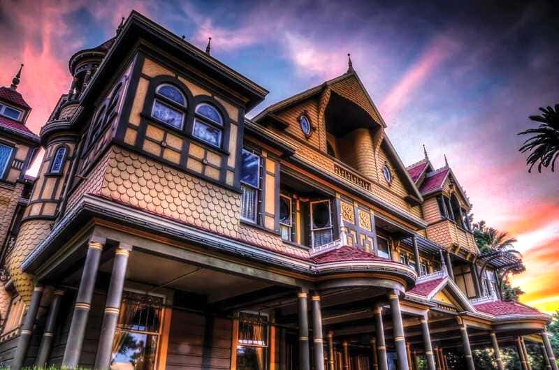 Lâu đài Winchester bí ẩn, với 7 tầng và lịch sử hấp dẫn. (Ảnh: ALBERT LAM/Courtesy Winchester Mystery House)