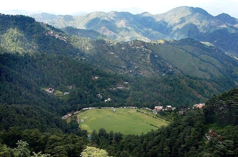 Annandale, thung lũng rộng lớn, gần Kaithu, phía Tây Shimla.