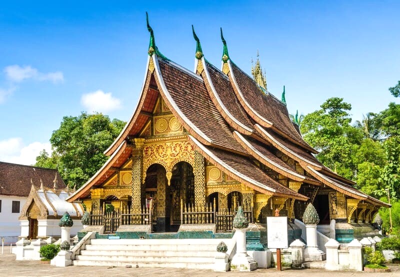 Điện thờ chính Sim của Wat Xieng Thong sở hữu kiến trúc nổi bật nhất trong khuôn viên chùa.