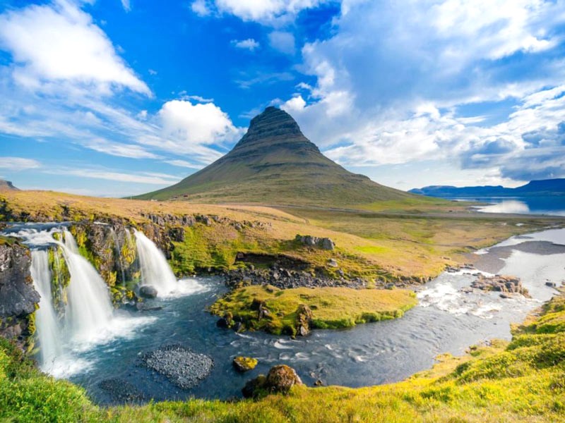 Iceland: Thiên nhiên tuyệt đẹp (Ảnh: nowtadi)