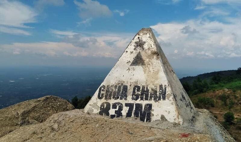 Núi Chứa Chan (837m) - điểm đến hấp dẫn cho du khách Đồng Nai.