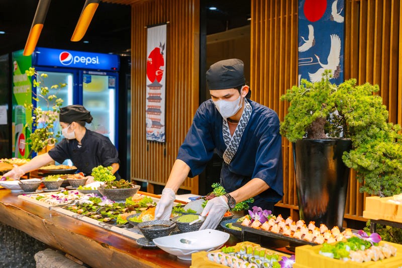 Buffet hải sản Bay: Phong cách Nhật Bản (Ảnh: Bay Seafood)