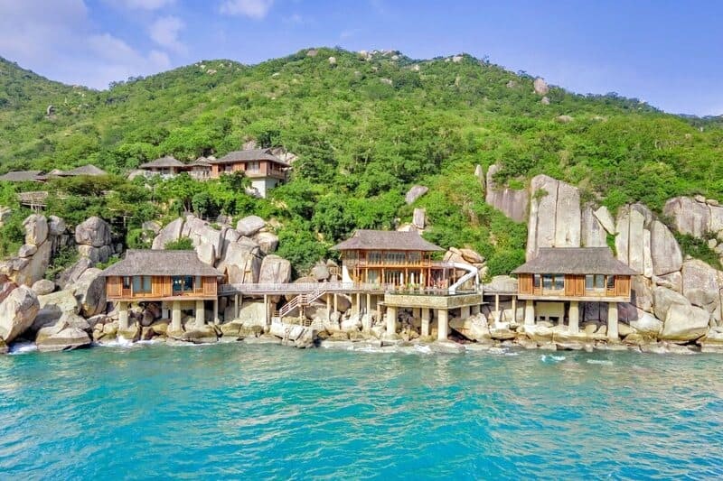 Bungalow Six Senses Ninh Vân Bay: tầm nhìn biển xanh, mê hoặc.