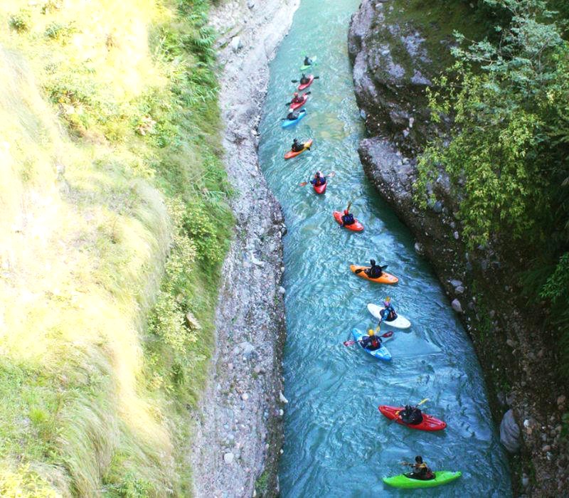 Sông Seti: Vẻ đẹp thơ mộng, trải nghiệm phiêu lưu. (Ảnh: GRGs Adventure Kayaking)