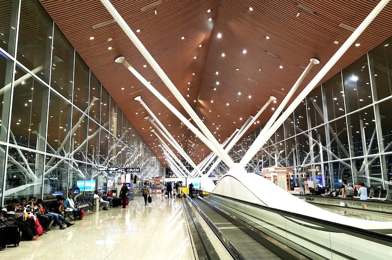 KLIA 2: Không gian rộng rãi, ấn tượng, hiện đại.