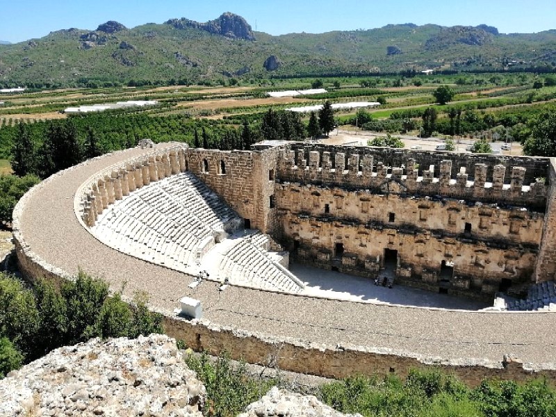 Aspendos là điểm đến lý tưởng cho du khách yêu thích lịch sử và văn hóa.