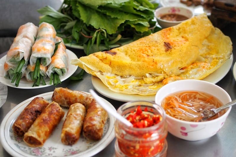 Bánh xèo 46A Đinh Công Tráng thuận tiện, gần trung tâm Sài Gòn.