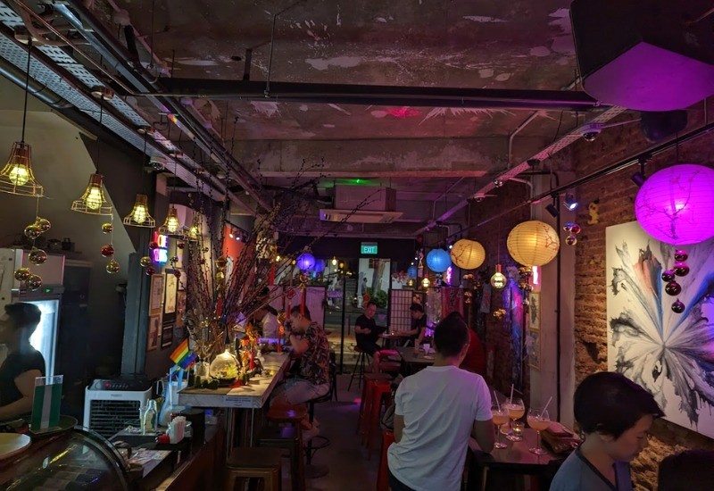 Epiphyte Cafe: Ánh đèn mờ ảo, không khí chill cực. (Ảnh: Google Map)