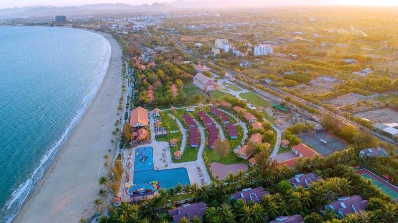 TTC Resort Ninh Thuận: Biển thơ mộng, không gian rộng lớn, biệt thự riêng, hồ bơi thoáng đãng. (Ảnh: BI Travel)