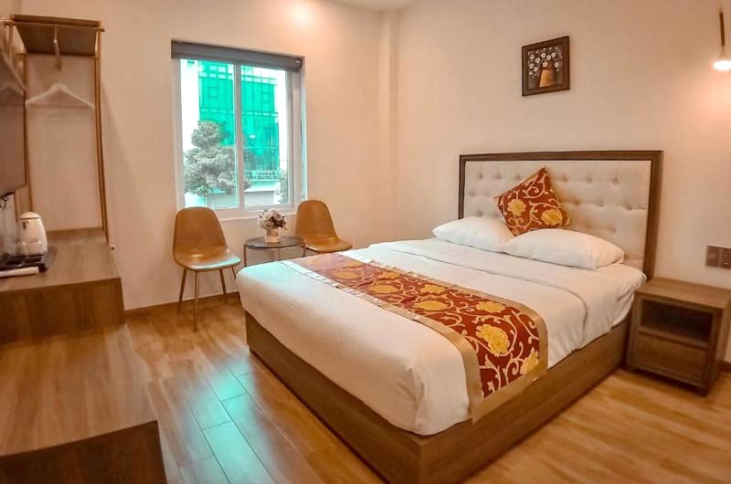 Swan Hotel: Khách sạn bình dân, tiện nghi đầy đủ.