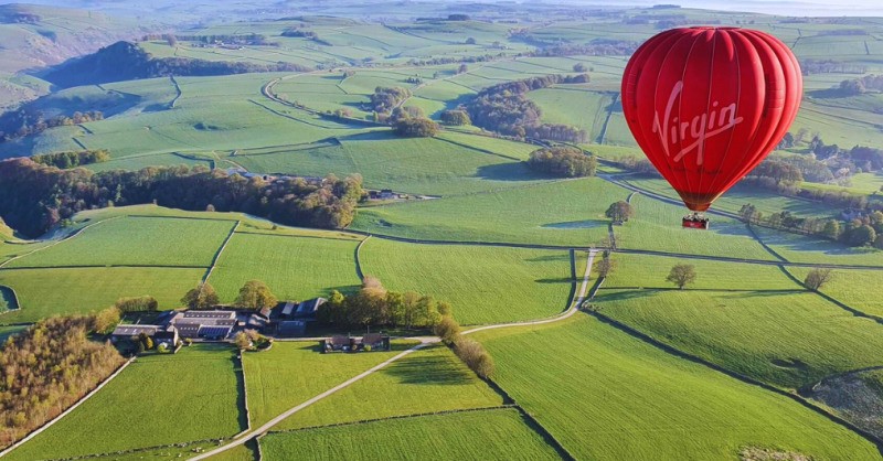 Cotswolds đẹp như tranh vẽ từ trên cao, bay khinh khí cầu là trải nghiệm khó quên. (Ảnh: Virginballoonflights)