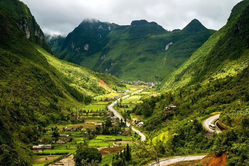 Thung lũng Sủng Là: điểm đến đẹp như tranh vẽ, lý tưởng cho chuyến du lịch Hà Giang dịp 30/4.