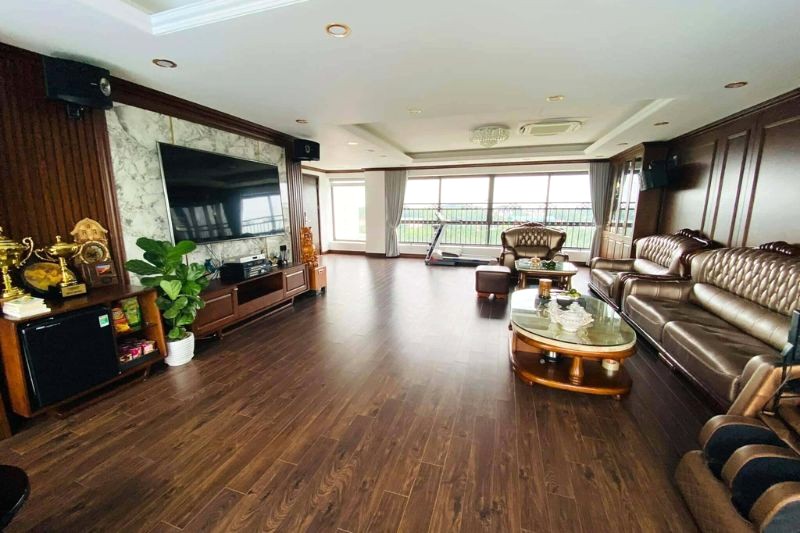 Presidential Suite sang trọng với thiết kế và nội thất hoàng gia.