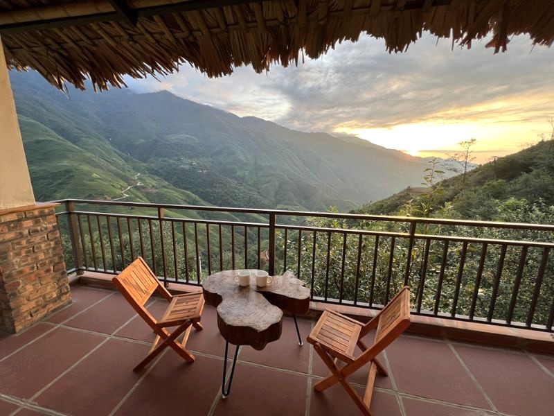 **Phong cảnh từ Bản Mây (Tà Xùa Ecolodge)**