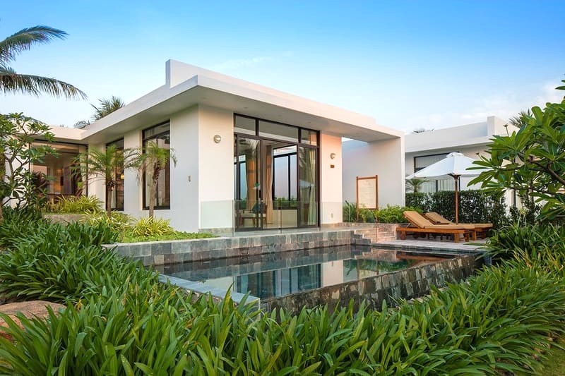 Riviera Cam Ranh: Phòng Pool Villa sang trọng, riêng tư.