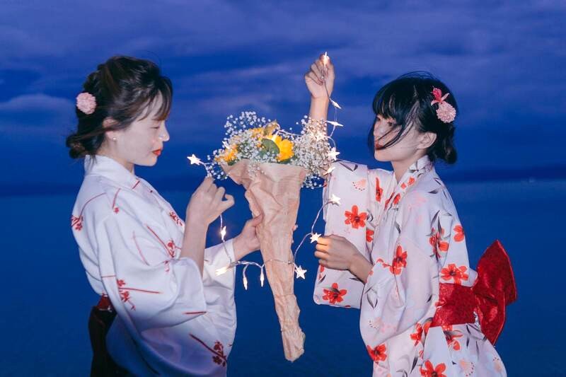 Yukata thường mặc trong các lễ hội.