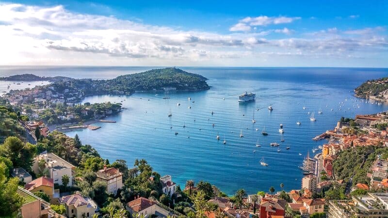 Villefranche-sur-Mer: Làng chài bình yên, dịu dàng.