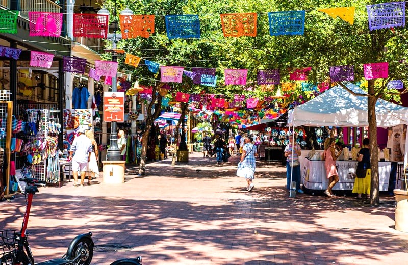 Khám phá Mexico xưa tại El Mercado: cảnh đẹp & hương vị. (Ảnh: sanantonio.gov)