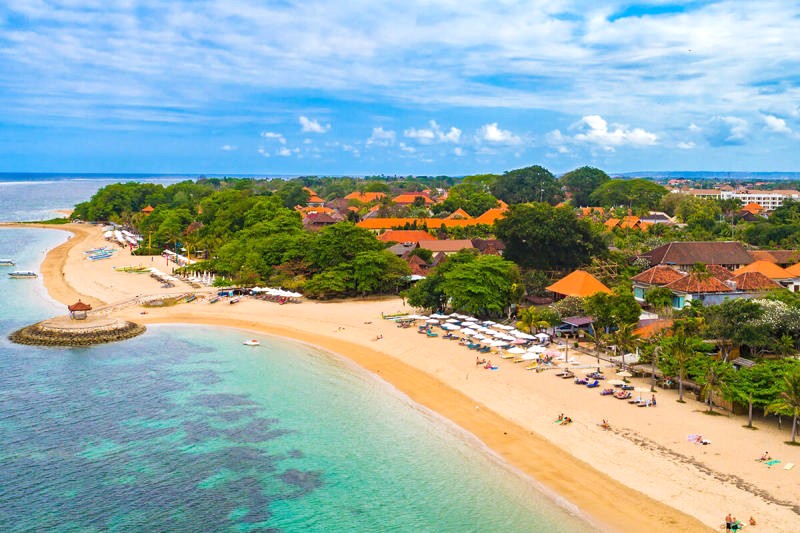 Bãi biển Sanur, Bali, Indonesia, là điểm đến thanh bình, yên tĩnh ở phía Đông đảo. (Ảnh: Indonesia Travel)