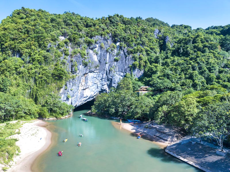 Phong Nha - Kẻ Bàng: Điểm du lịch hấp dẫn. (Ảnh: quangbinh.gov)