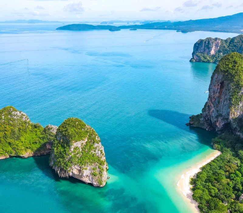 ## Railay Beach: Thiên đường ẩn mình tại Krabi