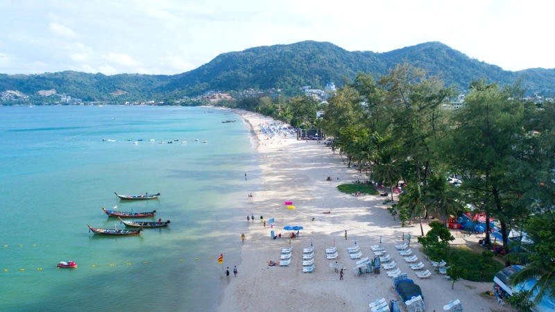 Bãi biển Patong, Phuket: Thiên đường biển nổi tiếng bậc nhất Thái Lan. (Ảnh: Phuket luxury villas)