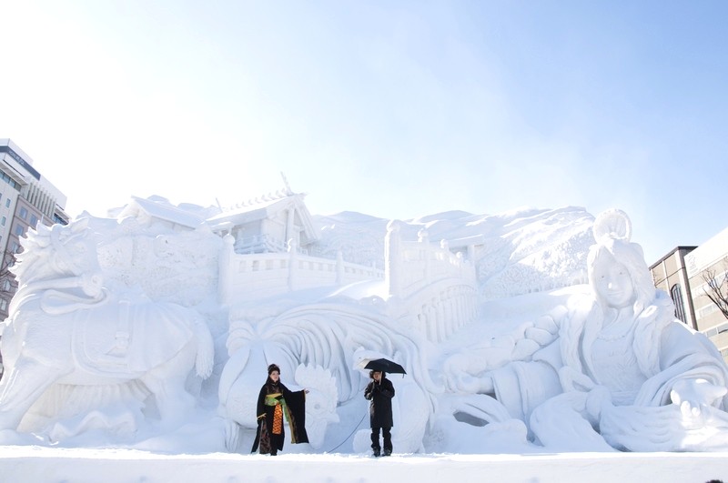 Lễ hội tuyết Sapporo, một trong những lễ hội mùa đông lớn nhất Nhật Bản, thu hút khoảng 2 triệu du khách mỗi năm. (Ảnh: gaijinpot)