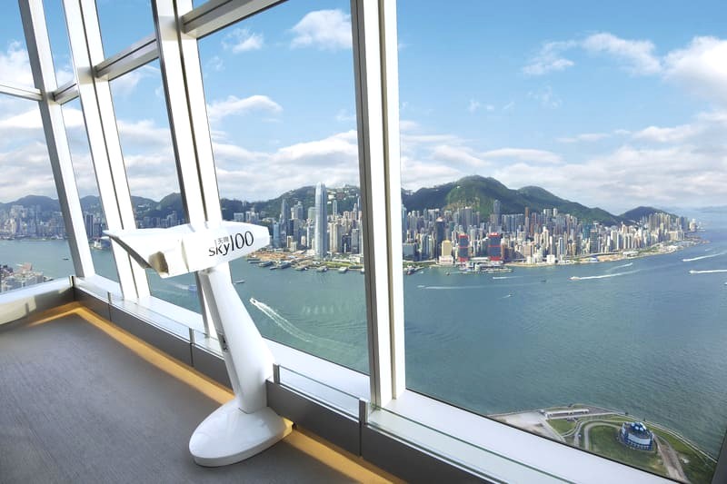 Sky100 Hong Kong, tọa lạc trên tòa nhà cao nhất Hong Kong, cũng là một trong những tòa nhà cao nhất thế giới. (Ảnh: Wang Lok Ng)