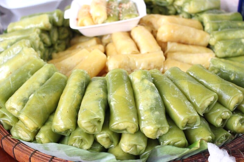 Bánh ướt ngọt (hay bánh cuốn ngọt), đặc sản quen thuộc của miền Tây sông nước. (Ảnh: thamhiemmekong)