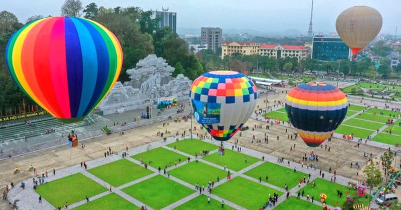 Quảng trường Nguyễn Tất Thành: Niềm tự hào Tuyên Quang.