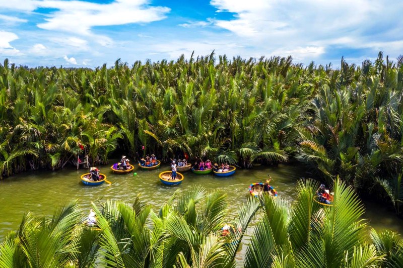 Rừng dừa Bảy Mẫu Hội An đẹp như miền Tây sông nước. (Ảnh: Say Hello Vietnam)