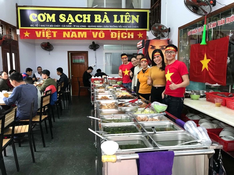 Hương vị Hạ Long đặc trưng tại uán Bà Liên. (Ảnh: Cơm sạch Bà Liên Fanpage)