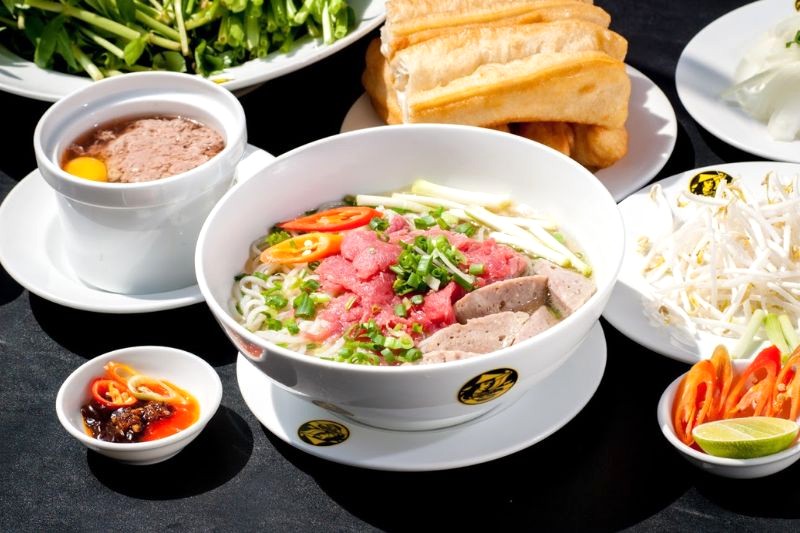 Phở Hùng: Mang hương vị Việt Nam đến bạn bè quốc tế. (Ảnh: Phở Hùng)