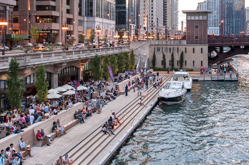 Chicago Riverwalk: Nơi du lịch tấp nập. (Ảnh: Sasaki)