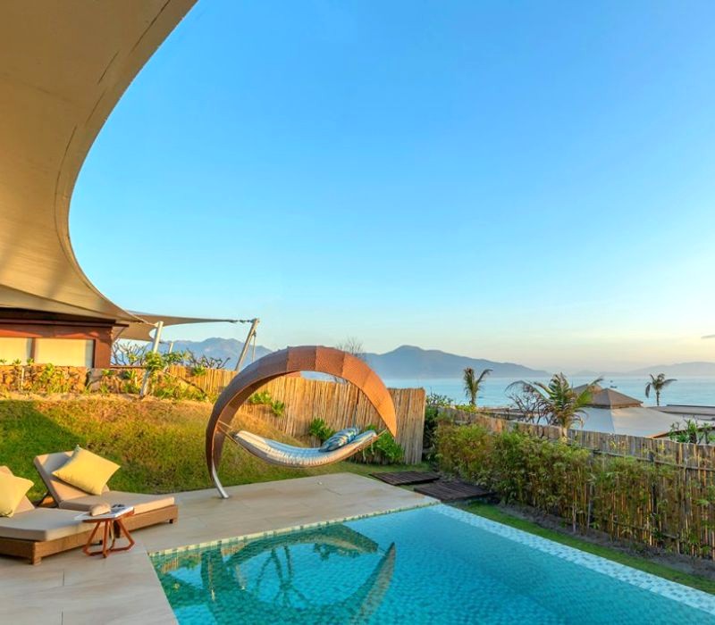 Phòng nghỉ có hồ bơi riêng. (Ảnh: Fusion Resort Cam Ranh)